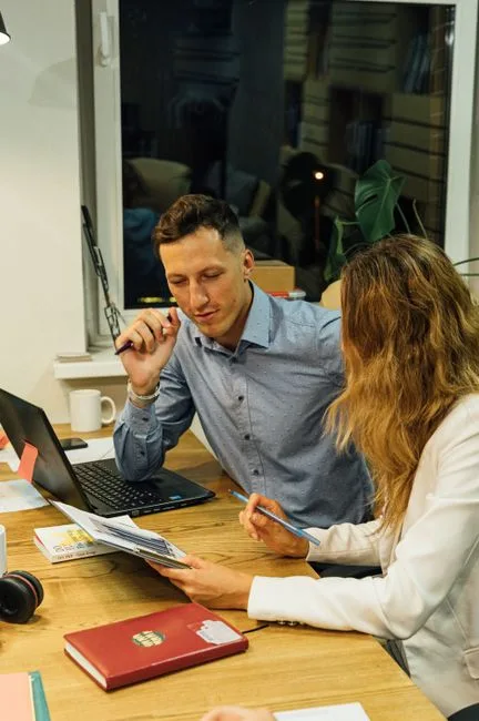 Contact Influencia